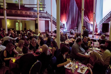 Le Balcon Cabaret Music-Hall Le Balcon Cabaret Music-Hall