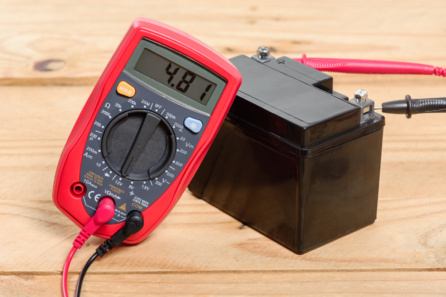 Batterie moto, tests et les outils Batterie moto, tests et les outils