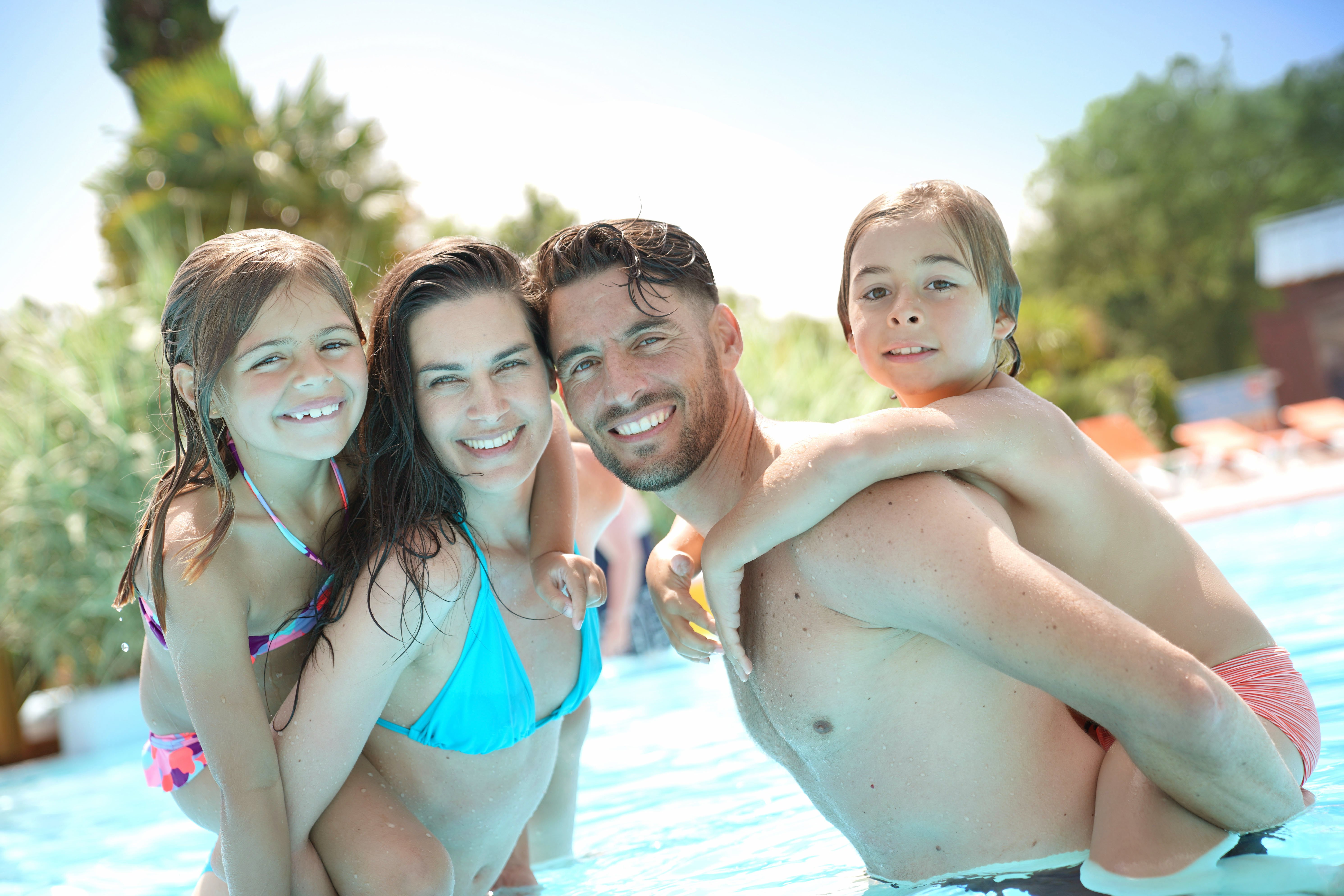 Oleron le camping en famille avec piscine chauffée couverte