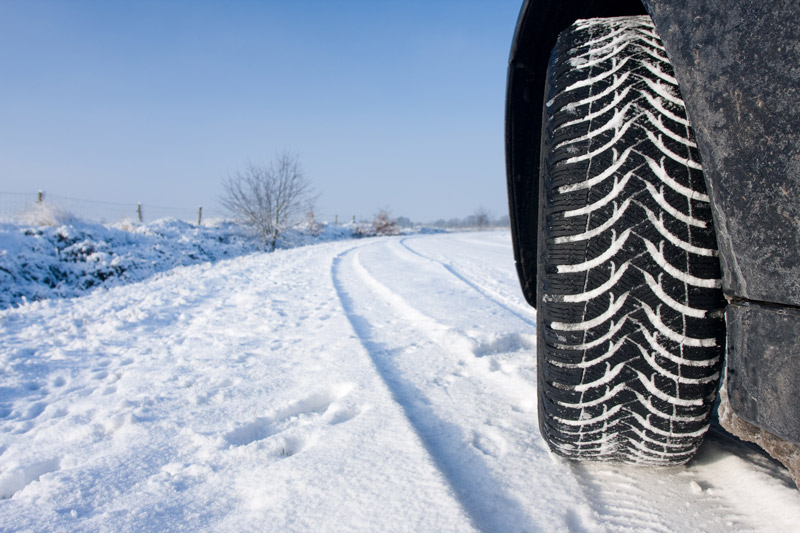 Chausser sa voiture de pneus neige